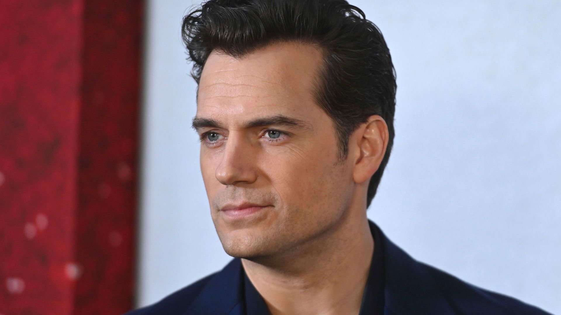 Henry Cavill has sustained an injury during his training for the Highlander film.